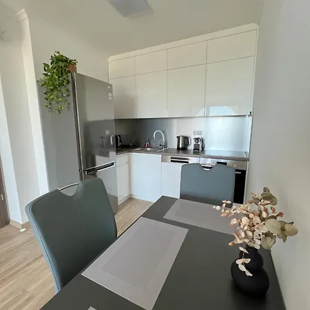 Paradise Apartment *